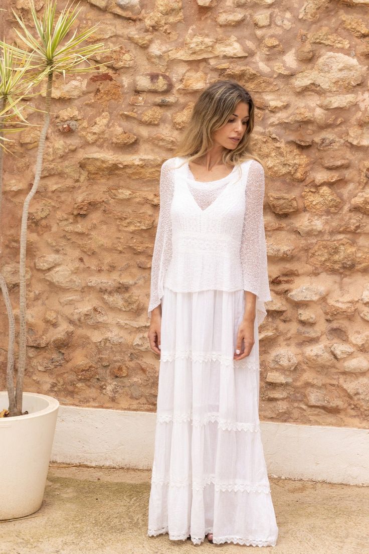 Moda Hippie Chic, Poncho For Women, Style Hippie Chic, Summer Poncho, Hippie Chic Fashion, White Poncho, Light Summer Dresses, Simple Tank Tops, Bridal Cover Up