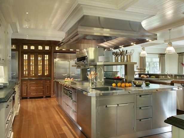 the kitchen is clean and ready to be used as an appliance for cooking