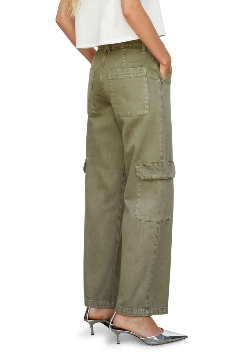 An earthy wash adds unmistakable appeal to nonstretch-denim jeans outfitted with wide legs and adventure-ready cargo pockets. 30 1/2" inseam Zip fly with button closure Front slant pockets; back patch pockets; cargo flap-patch pocket 100% cotton Machine wash, line dry Imported Womens Green Cargo Pants Outfit, Green Cargo Pants Outfit, Colored Pants Outfits, Green Cotton Pants, Wide Leg Cargo Jeans, Denim Jeans Outfit, Cargo Pants Outfit, Color Pants, Green Cargo Pants