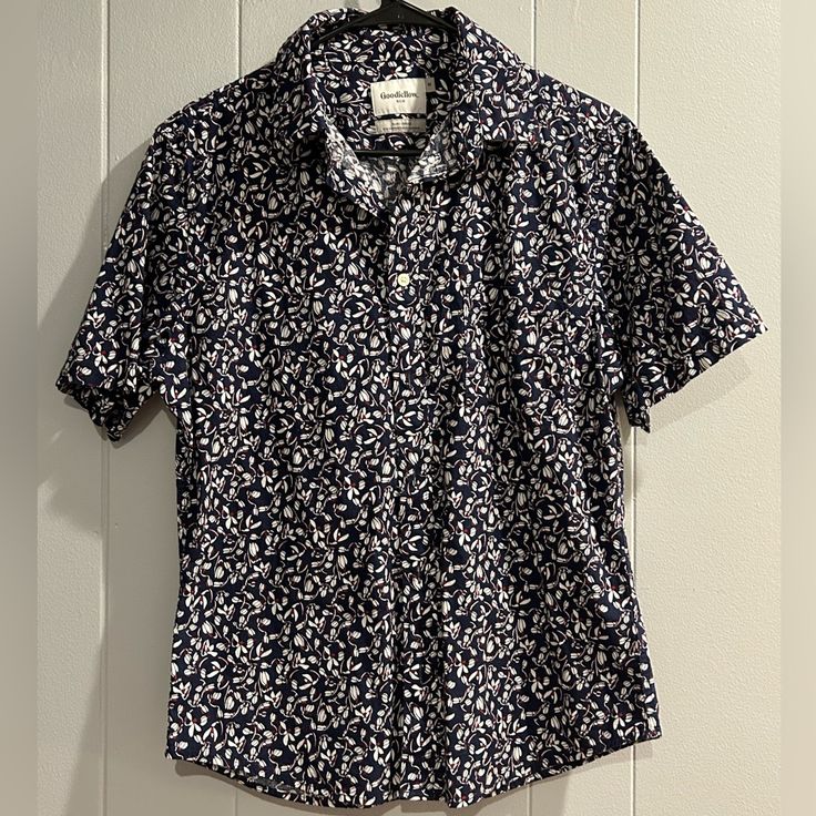 Goodfellow & Co Button Down Shirt Euc Maybe Never Worn Cute Floral Print Navy, Maroon, And White Collared Shirt With Floral Print In Patterned Color, Collared Floral Print Patterned Shirt, Patterned Collared Shirt With Floral Print, Collared Shirt With Floral Print In Patterned Design, Casual Patterned Shirt With Buttons, Casual Blouse With Floral Print And Spread Collar, Collared Patterned Tops With Button Closure, Patterned Button-up Cotton Blouse, Patterned Cotton Button-up Blouse