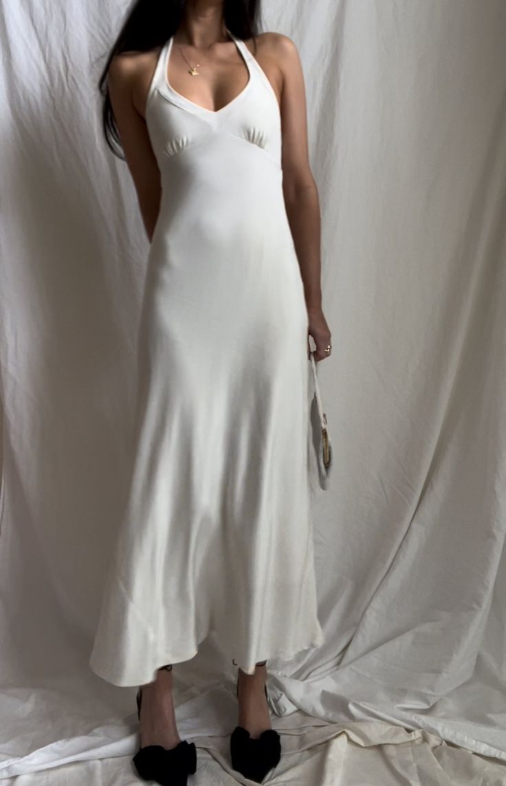 Eloping in Hawaii? Cop this 100% silk ivory halter dress. Fully lined so it’s not see-through. size: Small brand: JCrew Spring Silk Halter Dress For Wedding, Elegant Halter Maxi Dress For Garden Party, Elegant Maxi Halter Dress For Garden Party, Silk Bias Cut Halter Dress For Wedding, Spring Formal Halter Dress With Bias Cut, Spring Evening Silk Halter Dress, Silk Halter Neck Slip Dress For Date Night, Summer Silk Halter Dress For Formal Occasions, Elegant Silk Halter Dress For Spring