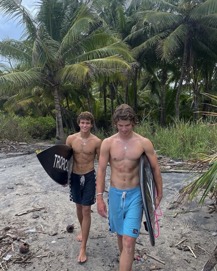 cute surfer boy surfing aesthetic hot boy teen cute good looking gorgeous beautiful ocean surf board skater fashion inspiration Noah Magnin, Surfer Boy Aesthetic, Surfer Aesthetic, Surf Boys, Hot Surfers, Surfer Guys, Surfer Boys, Surfer Boy, Surfer Dude