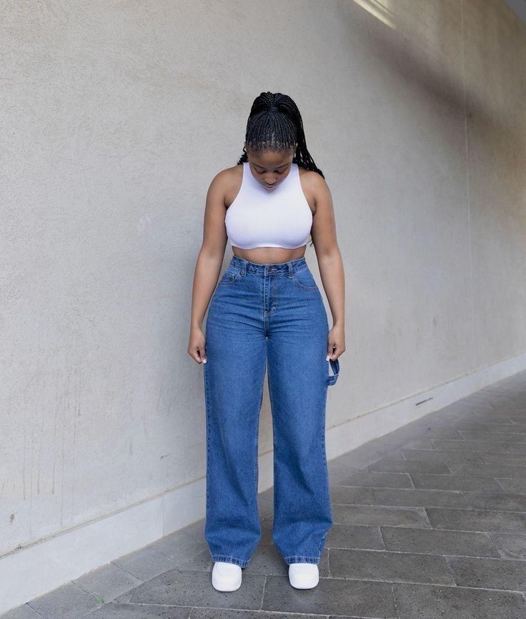 Mum Jeans Outfit, Dope Fashion Outfits, 2025 Outfits, Mum Jeans, Neat Casual Outfits, Plus Size Baddie Outfits, Modest Casual Outfits, Modest Dresses Fashion, Cute Modest Outfits