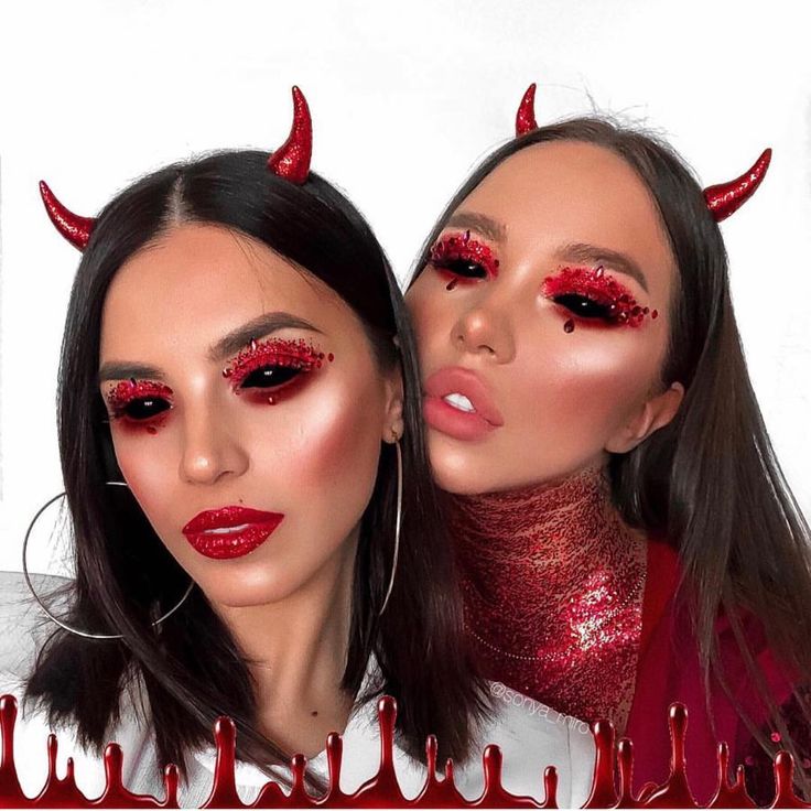 Maquillage Halloween Simple, Diy Group Halloween Costumes, Devil Makeup, Halloween Make-up Looks, Halloweenský Makeup, Cute Halloween Makeup, Halloween Coustumes, Halloween Fest, Devil Halloween