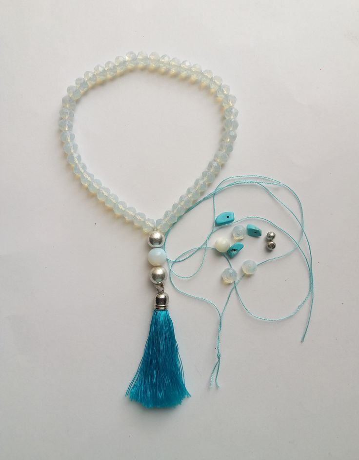 Japamala hilado a mano 45 cuentas para activaciòn còdigos sagrados. Cristales, piedra nàcar y borla de seda Tassel Necklace, Tassels, Angeles, Yoga, Collar, Beads