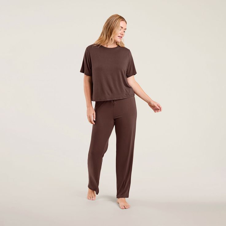 Feel nuud in our cooling pajama top and pant set. Curated with your comfort in mind, this breathable set will move with you throughout the night and on your DND (Do Not Disturb) days. Model Dimensions: Katie is 5?11? and wearing size M.Bust: 37?Waist: 30?Hips: 41? Top And Pants Set, Do Not Disturb, Womens Pyjama Sets, Pajama Top, Pant Set, Keep Your Cool, Pajamas Women, Perfect Match, Pajama Set