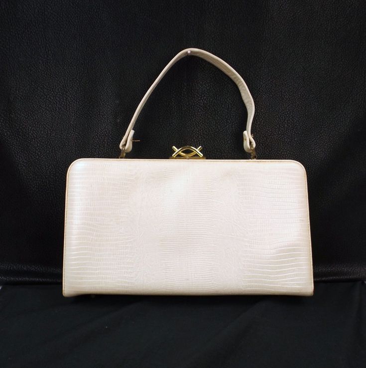 Faux Lizard Leather Handbag Classic Cream Rectangular Evening Bag, Cream Satchel Evening Bag, Cream Rectangular Shoulder Bag For Formal Occasions, Formal Cream Rectangular Shoulder Bag, Vintage White Handheld Shoulder Bag, Cream Rectangular Evening Bag For Formal Events, Cream Rectangular Evening Bag For Formal Occasions, Formal Cream Rectangular Evening Bag, Vintage Cream Satchel Bag