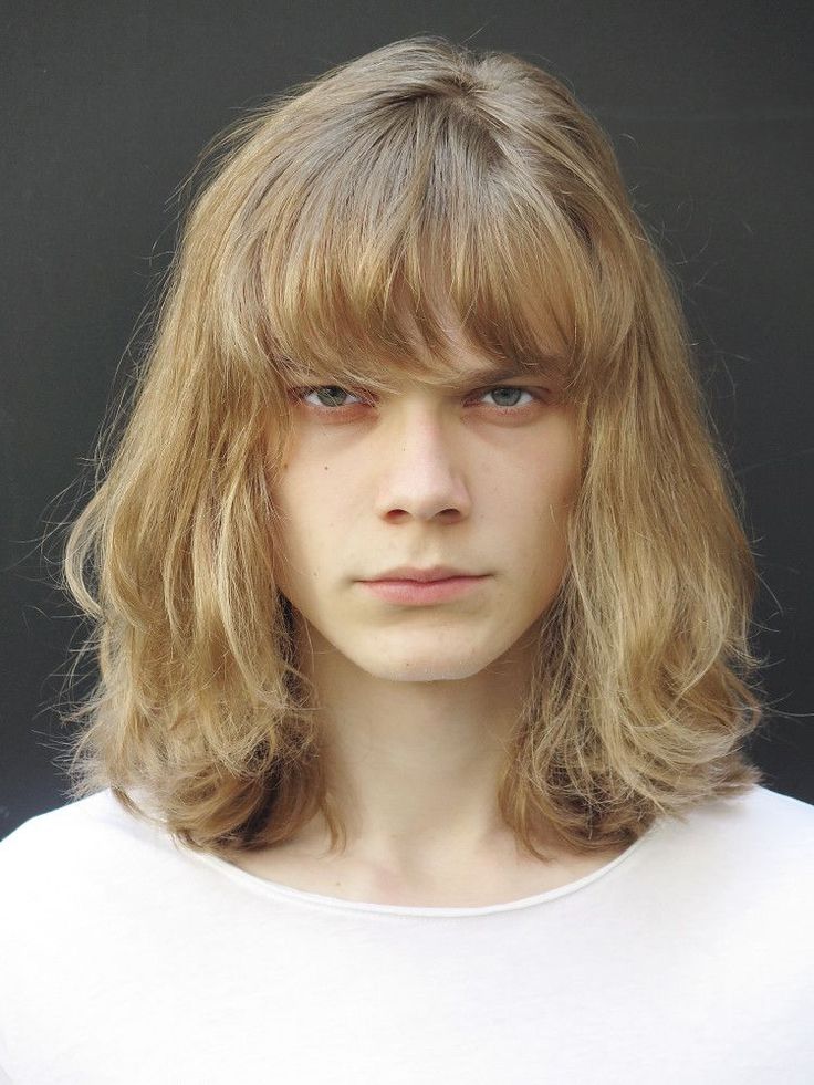 ingmar van der meulen Shaggy Haircuts For Men, Hairstyles For Men Wavy, Wolf Cut Medium, Bangs Men, Dark Hair Inspiration, Shaggy Bangs, Mullet Men, Clement Chabernaud, Success Men