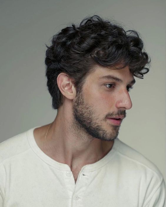 18 Ideas Explore Stylish Men's Wavy Hairstyles for All Occasions - Top Trends Mens Wavy Haircuts, Mens Hairstyles Curly, Men's Curly Hairstyles, Male Haircuts Curly, Men Haircut Curly Hair, Mens Hairstyles Thick Hair, Wavy Hair Men, Wavy Haircuts, Medium Curly Hair Styles