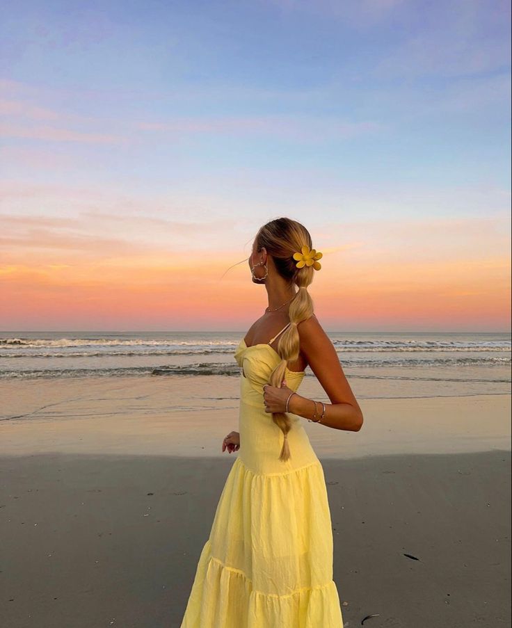 Yellow Beach Dress, Summer Picture Poses, Hawaii Outfits, Foto Poses, Summer Photos, Summer Pictures, Vacation Outfits, Evening Dresses Prom, Beach Dress