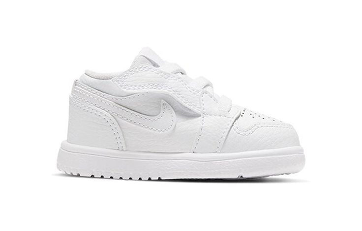 Best gifts for newborns/babies! Jordan Retro Low, Air Jordan Retro Low, Gifts For Newborns, Retro Basketball Shoes, White Jordans, Nike Model, Alt Style, Nike Models, Marina Blue