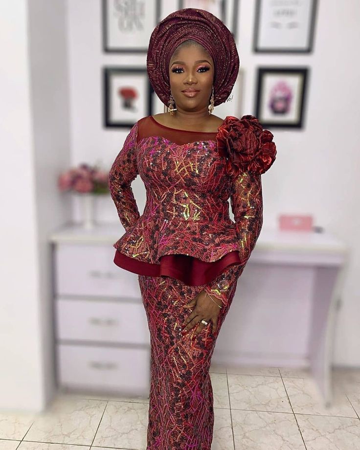 1,366 mentions J’aime, 9 commentaires - African Weddings and Beauty (@ms_asoebi) sur Instagram : "Wedding guest @mosiola Makeup and gele  @beautyandthebeholdermakeovers" African Lace Skirt And Blouse Styles, Gown Styles For Lace Material, Cord Lace Skirt And Blouse, Skirt And Blouse Lace Nigeria Latest, Lace Skirt And Blouse Nigerian Latest, Skirt And Blouse Lace Styles, Lace Skirt And Blouse Styles, Wears For Ladies, Best Ankara Styles