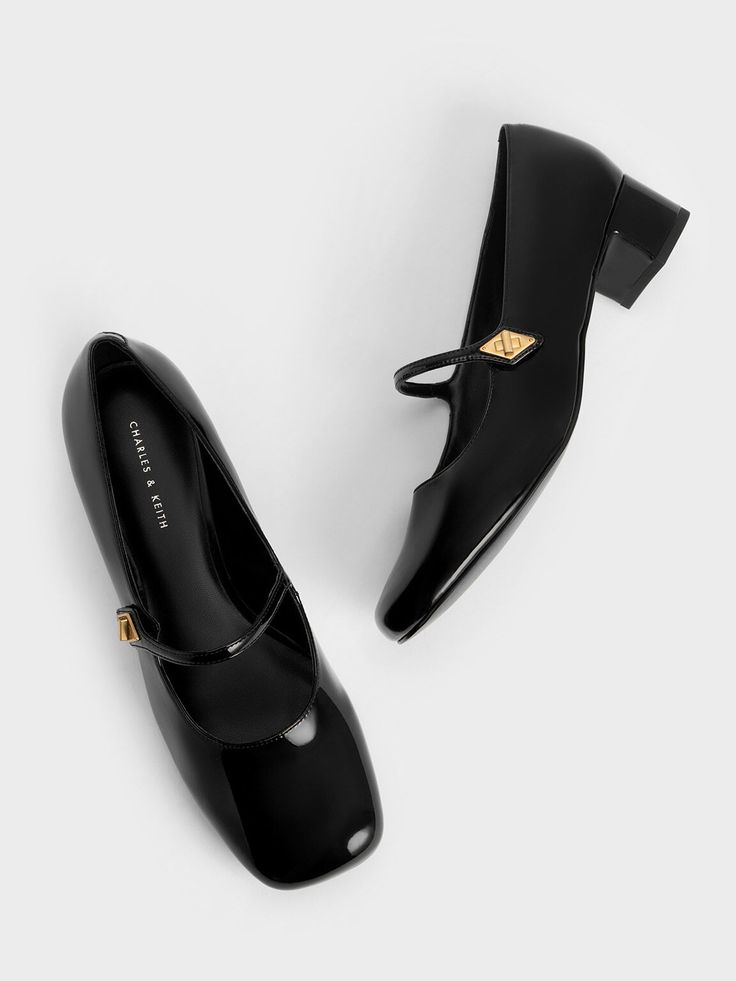 Charles And Keith Mary Jane, Charles And Keith Heels, Black Shoes For School, Menemen Recipe, Charles Keith Shoes, Charles And Keith Shoes, Black School Shoes, Charles And Keith, Glamourous Heels