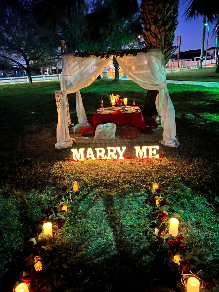 Personal marry me proposal Will You Marry Me Picnic, Marry Me Picnic Proposal, Picnic Proposal Ideas Simple, Marry Me Beach Proposal, Picnic Proposal Ideas, Picnic Proposal, Proposal Photoshoot, Beach Proposal, Boho Picnic