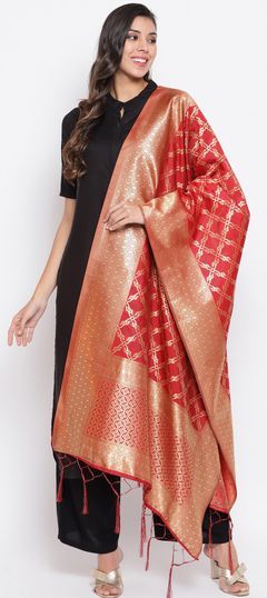 Red and Maroon color Dupatta in Banarasi Silk fabric with Weaving work Silk Dupatta, Jodhpur, Maroon Color, Salwar Kameez, Silk Fabric, Lehenga, Lowest Price, Kimono Top, Weaving