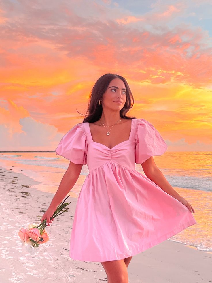 Pink Spring Dress Outfit, Pink Sun Dresses, Pink Dress Summer Outfit, Sunset Dresses, Flowy Pink Dress, Pink Dress Beach, Summer Dress Pink, Summer Dresses Pink, Cute Pink Dress For Picnic