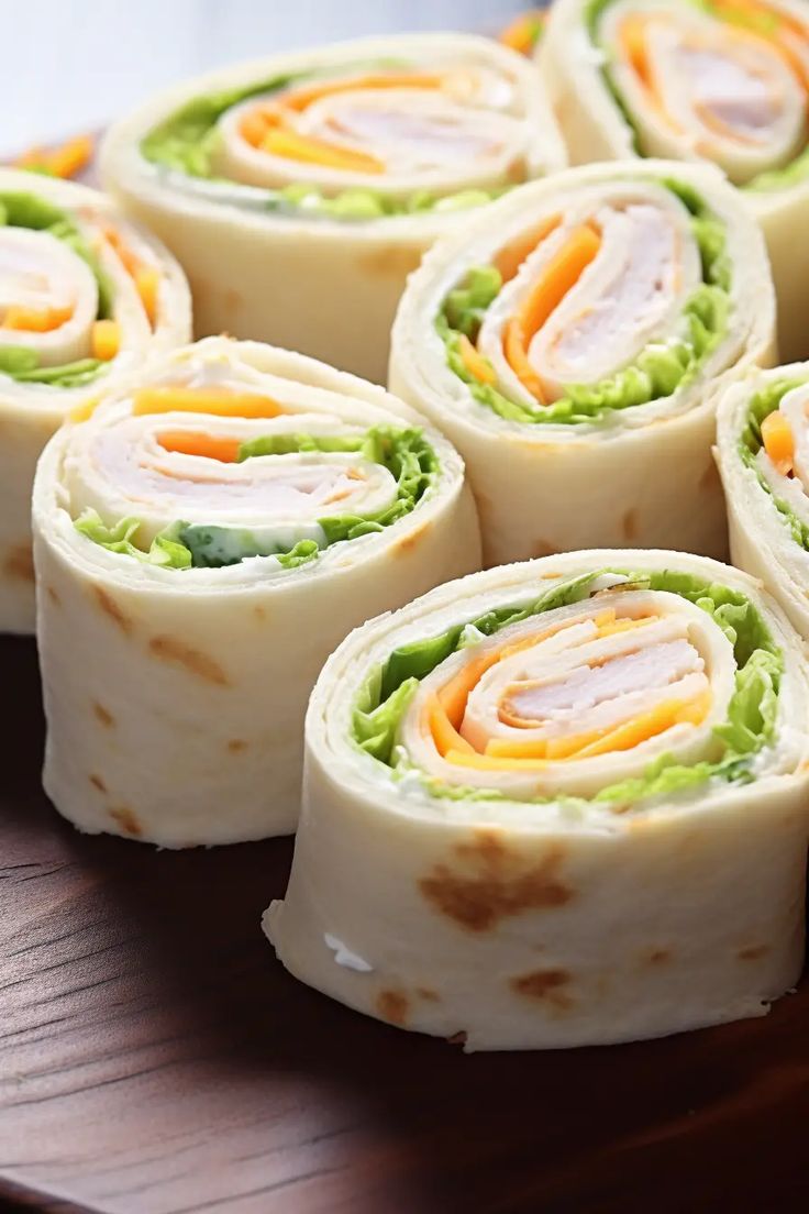 there are many rolls that have been made to look like sushi roll's