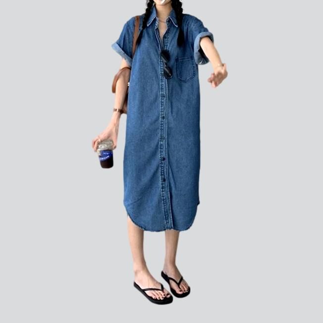 Introducing our new 2023 Spring-Summer Collection Long Jean Dress ââ‚?the perfect combination of 90s-vibe and modern elegance!Why You Need ItThis classic denim dress embodies the perfect balance of contemporary fashion and nostalgic grunge. with a distinctive distressed pattern. medium wash. maxi hemline. and a buttoned closure. Whether you're looking to make a statement or embrace the style renaissance. you'll be sure to turn heads with this timeless piece.Key Highlights: 90s Grunge Vibes: Insp Denim Midi Dress With Pockets And Short Sleeves, Summer Button-up Midi Dress With Pockets, Spring Oversized Cotton Midi Dress, Oversized Cotton Midi Dress For Spring, Casual Short Sleeve Denim Blue Midi Dress, Casual Medium Wash Denim Dress, Casual Non-stretch Midi Dress With Pockets, Casual Dark Wash Midi Denim Dress, Casual Cotton Midi Dress For Summer