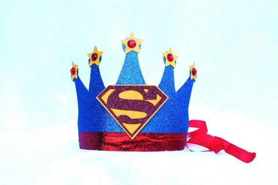 a paper crown with a superman logo on it