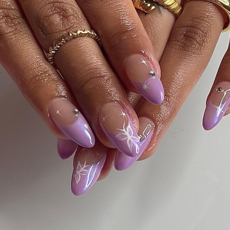 Purple Birthday Nails Almond, Birthday Nails Purple Art Designs, Speak Now Nails Taylor Swift Purple, Repunzle Nail Ideas, Purple Nail Designs Almond, Almond Nails Designs Purple, Purple Acrylic Nails Almond, Lavender Color Nails, Colored Chrome Nails