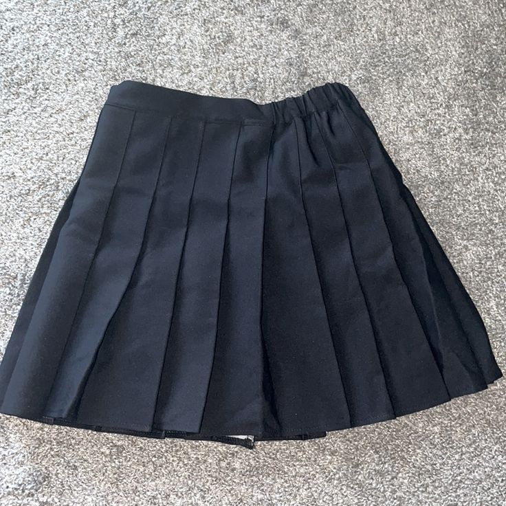 Size Small. Shorts Inside. School Uniform Style Skirt, High Waist Black Pleated Skirt Bottoms, Chic High Waist School Bottoms, Black Pleated Tennis Skirt With Short Inseam, Solid Skirted School Uniform Bottoms, Solid Color Skirted School Uniform Bottoms, Black High Waist School Skirt, High Waist Black Skirt For School, Black Mini Skirt For School Uniform