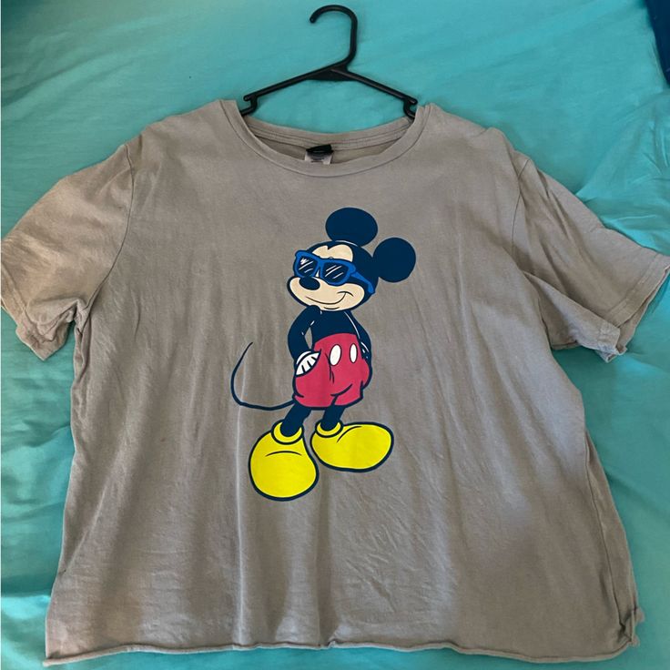 - Never Worn - No Stains - Loose Baggy Fit - Can Match With Anything - 100% Breathable Cotton Casual Mickey Mouse Crew Neck Top, Casual Mickey Mouse Tops With Relaxed Fit, Cotton Mickey Mouse Top With Relaxed Fit, Casual Mickey Mouse Relaxed Fit Tops, Casual Mickey Mouse Cotton Tops, Trendy Mickey Mouse Short Sleeve Top, Trendy Mickey Mouse Short Sleeve T-shirt, Trendy Mickey Mouse Top For Disney Fans, Trendy Mickey Mouse Tops For Disney Events