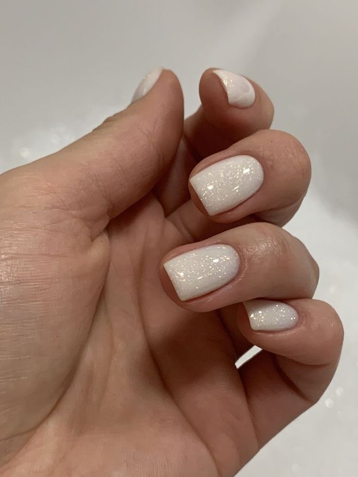 White Nails Natural, Simple Nails Cute, Cute Nails Gel, Natural Nails Short, Short Nails Simple, White Gel Nails, Nails Gel Nails, Milky Nails, Short Gel Nails