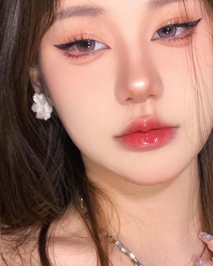 Makeup Look Layout Makeup, Makeup Ala Korea, Makeup Asia, Soft Make-up, Makeup Layout, Makeup Ulzzang, Face Contouring Makeup, Asian Makeup Looks, Mekap Mata