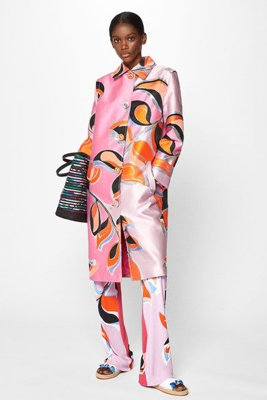 Emilio Pucci Resort 2020 collection, runway looks, beauty, models, and reviews. Ladies Suits, Fashion Garments, Chanel Resort, Julien Macdonald, Resort 2020, Fashion Moments, High Design, Full Circle Skirts, Vogue Russia