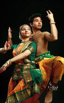 Dance Duet Poses, Foundation Drawing, Indian Dances, Bharatanatyam Dancer, Indian Classical Dancer, Krishna Photography, Bharatanatyam Poses, Dance Forms, Dance Of India