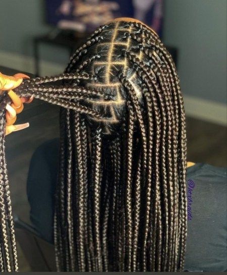 25+ Latest Beautiful Long Box Braids hairstyles for stylish Ladies. - Stylish Naija Knotless Box Braids Color, Knotless Box Braids With Beads, Box Braids Color, Jumbo Knotless Box Braids, Box Braids With Beads, Braids Large, Jumbo Knotless, Braids Color, Braids Knotless