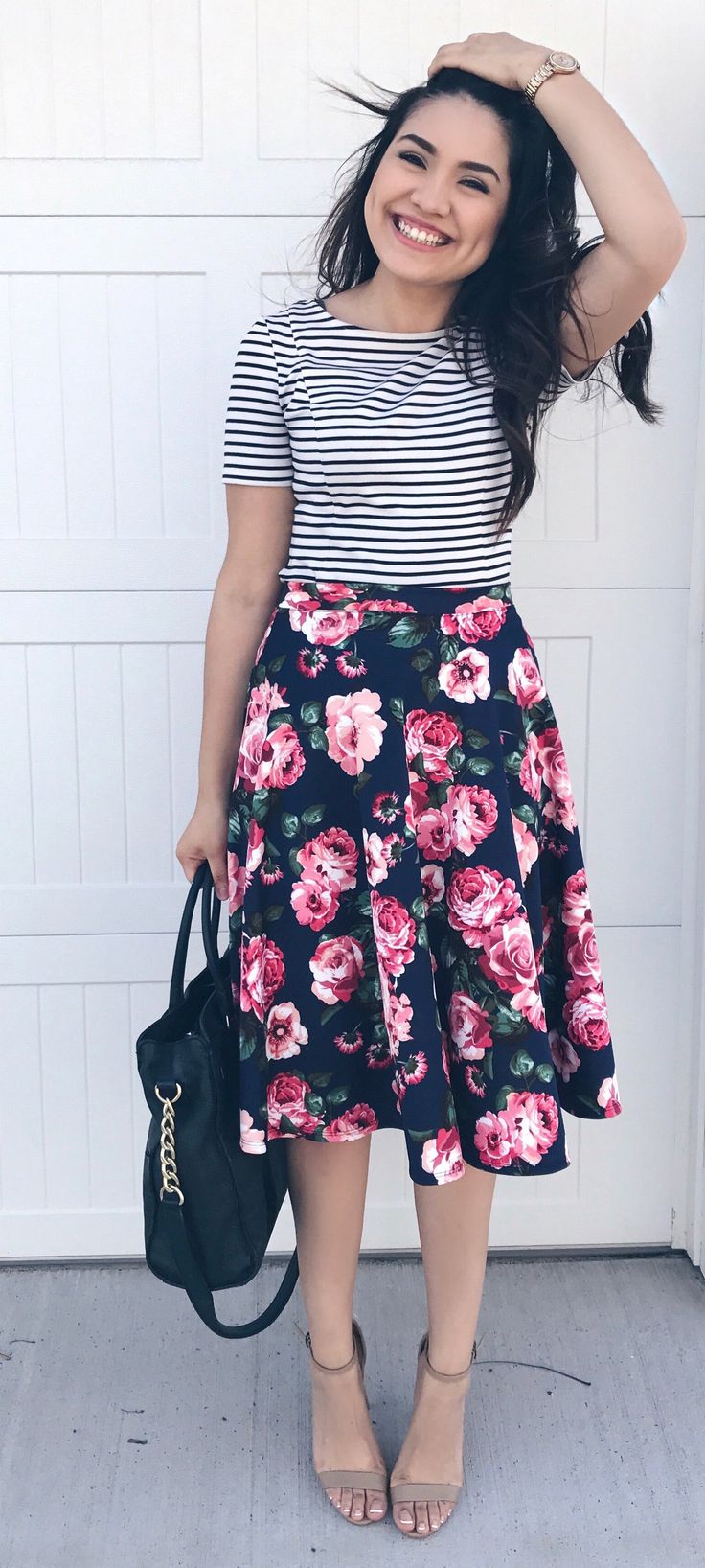 Midi Rock Outfit, Style Victoria Beckham, Skirt Outfits Summer, Peplum Tops, Modest Summer Outfits, Rock Outfit, Modest Bridesmaid Dresses, Trendy Skirts, Elegante Casual