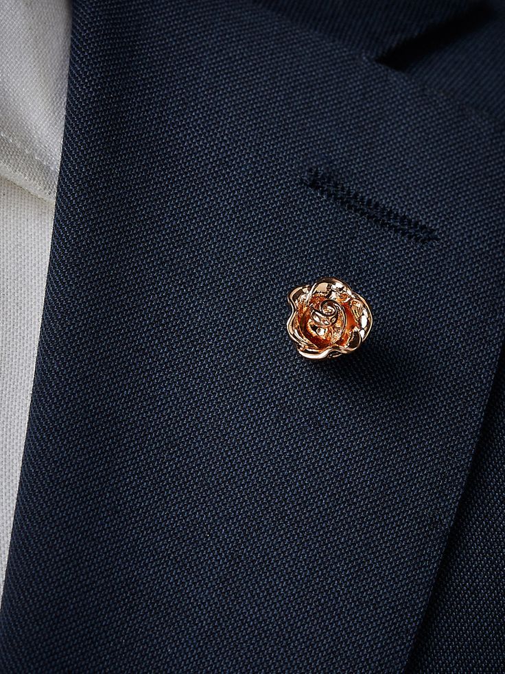 Men’s Lapel pins – Metal lapel pin
As with other men’s jewelry, a metal lapel pin can define your style. So, choose what you like and what appeals to you. After all, beauty is in the eye of the beholder! How you then decide to combine your metal lapel pin is entirely up to you. Have fun with the details and let the suit pin define your style and personality! Molded in a copper alloy free of nickel and carefully controlled after production to ensure perfect quality. Our men’s lapel pins are deliv Classic Brooch For Business, Classic Business Brooch Jewelry, Elegant Business Lapel Pin Brooch, Elegant Rose Gold Lapel Pin Brooch, Classic Brooch Lapel Pin For Gifts, Classic Lapel Pin Gift, Classic Gift Lapel Pin, Formal Gold Enamel Pin, Rose Gold Brooch Pins For Gifts