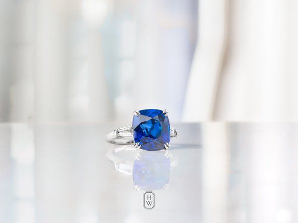 Harry Winston Sapphire, Winston Blue, Harry Winston Engagement, Aquamarine Engagement Ring Rose Gold, Morganite Engagement Ring Rose Gold, Antique Wedding Rings, Colored Engagement Rings, Blue Sapphire Ring, Harry Winston