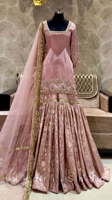 Wedding Sharara Bridal, Garara Dress, Trending Summer Nails, Gharara Designs, Desi Wedding Dresses, Latest Bridal Dresses, Traditional Indian Dress, Wedding Mehndi, Pakistani Wedding Outfits