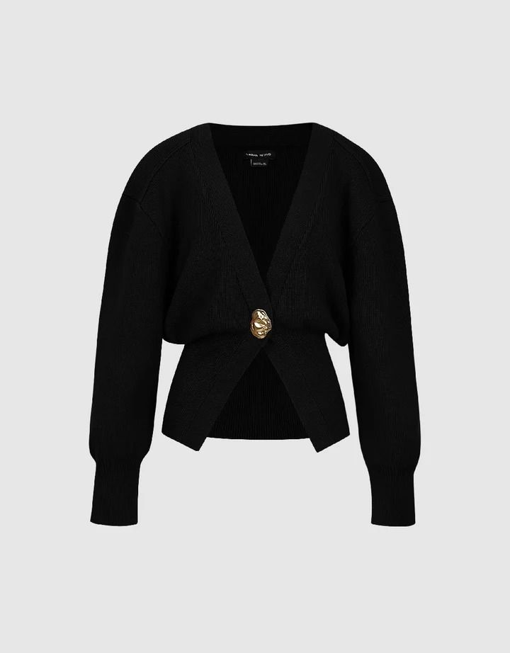 All Women's Fashion - Sweaters, Coats & Tops For Sale | Urban Revivo Sam Jones, Urban Revivo, Mode Inspo, Knitted Cardigan, Mode Inspiration, Casual Fits, Lawyer, Classy Outfits, Fashion Inspo Outfits