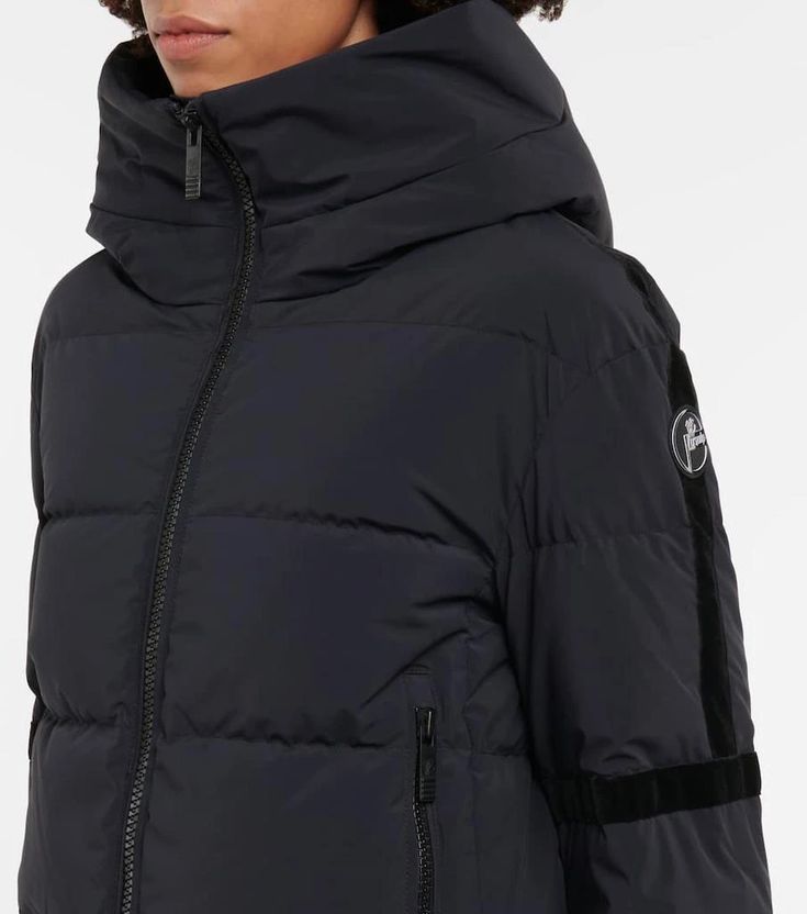 Wear Fusalp's versatile Barsy jacket on the slopes and beyond. It's made from matt technical fabric and features practical zipped pockets with a high neck and a hood for extra protection..Care instructions: machine wash at 30 degrees.Closure: zipped front.Filling: 80% down, 20% feathers.Lining: 100% polyamide, fully lined.Material: 17% elastane, 72% polyamide, 11% polyurethane.Material II: 9% elastane, 84% polyester, 7% polyurethane.Pockets: internal pocket, zipped pockets.contains non-textile p Functional Nylon Puffer Jacket For Winter Sports, Hooded Down Puffer Jacket For Skiing, Hooded Down Outerwear For Skiing, Functional Down Hooded Jacket For Winter Sports, Functional Hooded Puffer Jacket For Skiing, Hooded Nylon Puffer Jacket For Skiing, Nylon Hooded Jacket With Detachable Hood For Winter Sports, Functional Nylon Outerwear For Ski Season, Nylon Outerwear With Adjustable Hood For Skiing