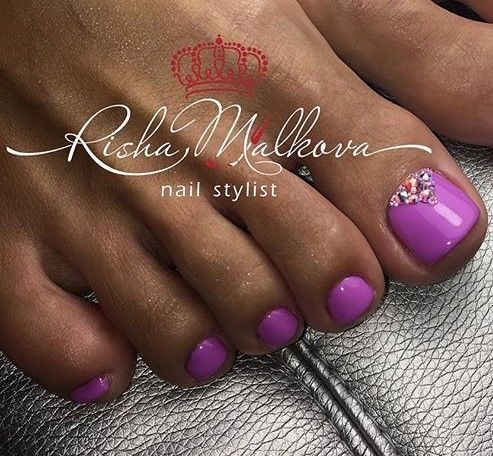 Purple-Rhinestone Toe Nail Art Tracey Davis, Toes Ideas, Nails Details, Purple Toe Nails, Jazzy Nails, Pretty Pedicures, Toenail Art, Purple Toes, Purple Chrome