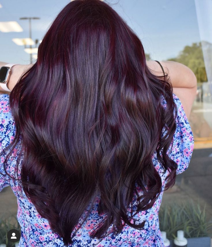 Violet glazed hair with a stylish beach wave Violet Cherry Hair, Purple Glaze Hair, Dark Violet Hair Color Deep Purple, Dark Violet Hair Brown Deep Purple, Subtle Violet Hair, Burgundy Global Hair Colour, Glazed Hair, Dark Violet Vampire Hair Color, Global Hair Color