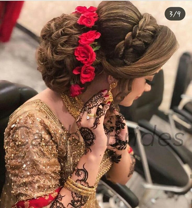 Jora Hairstyle Pakistani, Jora Hairstyle, Pakistani Bride Hairstyle, Pakistani Bridal Makeup Hairstyles, Hairstyles Juda, Pakistani Bridal Hairstyles, Hairstyles For Gowns, Bridal Hairstyle Indian Wedding, Pakistani Bridal Makeup