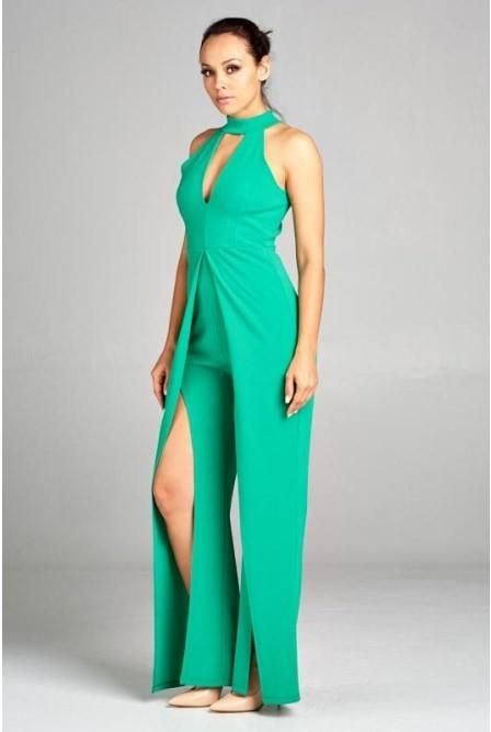 Embrace your inner goddess and strut your stuff in this gorgeous Sleeveless Green Split Leg Jumpsuit. The unique and stunning cut of this wide leg jumpsuit will showcase your long legs, elegant shoulders, and your bust while keeping you modestly covered in all the right places. Check out Bella Chic Fashion Boutique's open leg jumpsuits for casual and formal occasions when you want to dress to impress. Work it, sis! -Available in Green -Front Leg Split-Wide Leg Jumpsuit-Keyhole -Mock Neck Collar- Full Length Strapless Jumpsuit For Spring Party, Spring Party Strapless Full-length Jumpsuit, Spring Party Full-length Strapless Jumpsuit, Elegant Green Backless Jumpsuits And Rompers, Elegant Green Backless Jumpsuit, Green Sleeveless Party Jumpsuits And Rompers, Green Stretch Strapless Jumpsuit, Party Strapless Wide Leg Stretch Jumpsuit, Party Wide Leg Stretch Strapless Jumpsuit