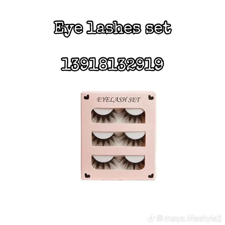 the eye lashes set is open and ready to be used for eyelashes, including one pair