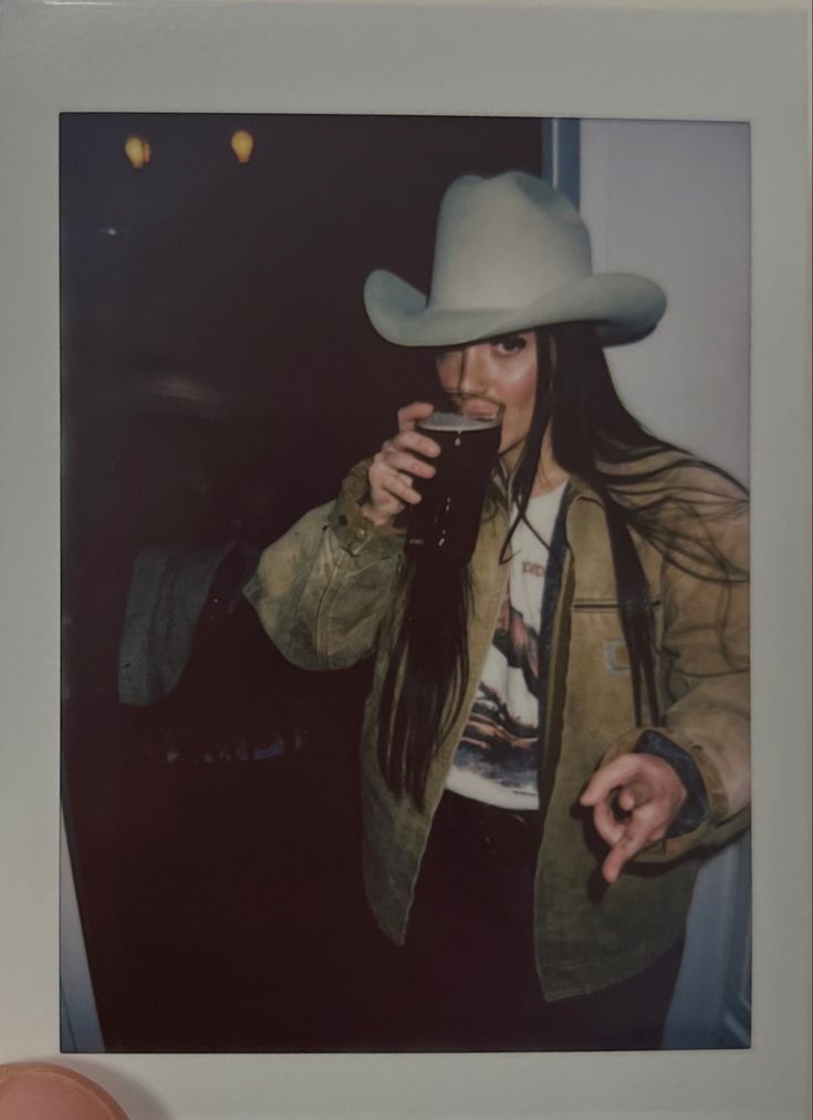 Vintage Carhartt Jacket, Book Mood, Luke Brooks, Done And Dusted, Cowboy Aesthetic, Carhartt Jacket, Cowgirl Aesthetic, Looks Country, Vintage Carhartt