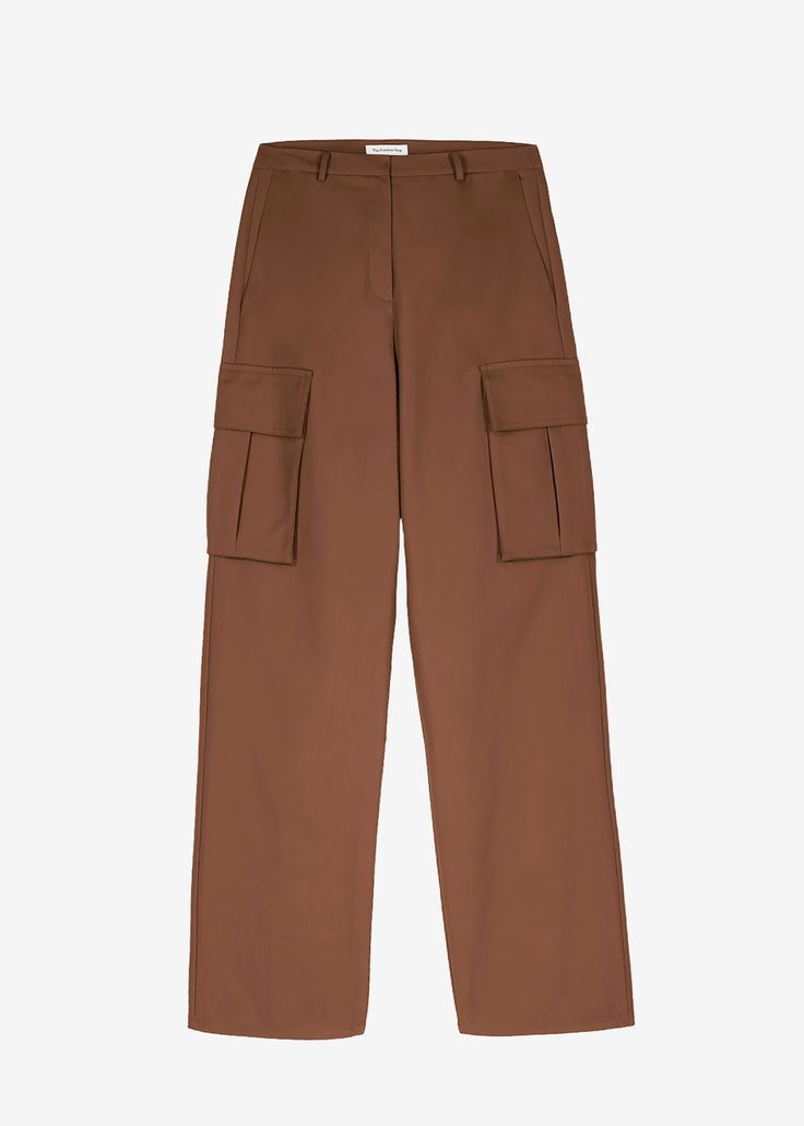 Color: BrownLightweight cotton fabricRelaxed cargo styleEnlarged cargo pockets at each legSlant hip pocketsAdjustable toggles at hemHook and bar closureZip flyUnlined100% CottonDry CleanBy The Frankie Shop. Imported The Frankie Shop, Frankie Shop, Cargo Pants, Khaki Pants, Outfit Inspirations, Cotton Fabric, Bar, Pants, Color