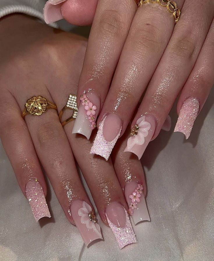 Sweet 16 Nails, Quinceanera Nails, Nail Acrylic, Girly Acrylic Nails, Short Square Acrylic Nails, Acrylic Nails Coffin Pink, Unique Acrylic Nails, Bling Acrylic Nails, Acrylic Nails Coffin Short