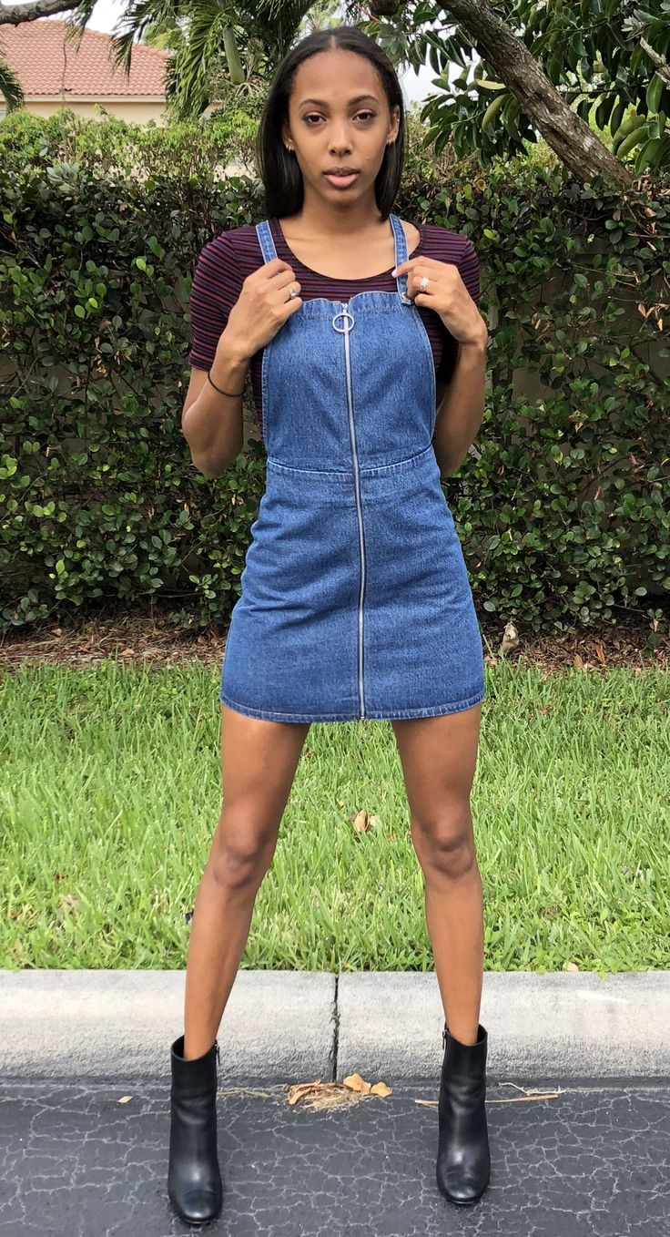 This denim zip up dress is femme & flirty. It features adjustable straps, a zip up front with a large ring, and has a mini fitted silhouette. This dress can be layered over any top. Extra Small waist 26" Length 28" : Small waist 28" Length 28" Medium waist 30" Length 28" : Large waist 32" Length 28" length will change when you adjust the straps 100% cotton Back Zipper Mini Denim Dress, Trendy Mini Dress With Back Zipper, Trendy Mini Denim Dress With Zipper, Mini Denim Dress With Zipper Closure, Trendy Mini Denim Dress With Back Zipper, Casual Mini Dress With Zipper Closure, Trendy Denim Dress With Back Zipper, Trendy Spring Denim Dress With Zipper, Zip Up Dress