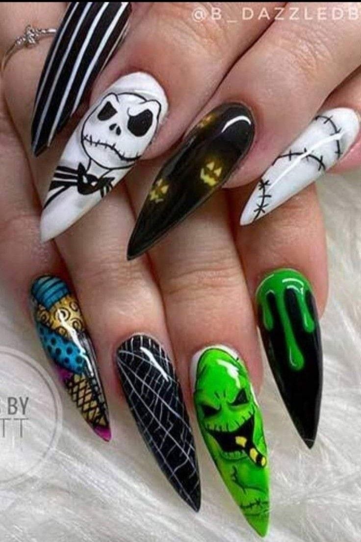 Summer Holiday Nails, Nightmare Before Christmas Nails, Disney Acrylic Nails, Horror Nails, Holloween Nails, Halloween Acrylic Nails, October Nails, Christmas Nails Acrylic, Disney Nails