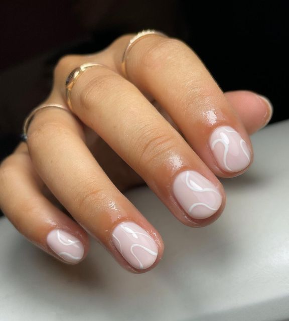 White Nails With Designs Natural Nail, Biab Natural Nail Designs, Short Nails Inspo 2023, Gel Manicure On Short Nails, First Time Biab Nails, Really Short Biab Nails, Basic Biab Nail Art, Minimal Biab Nails, Neutral Nail Art Short Nails