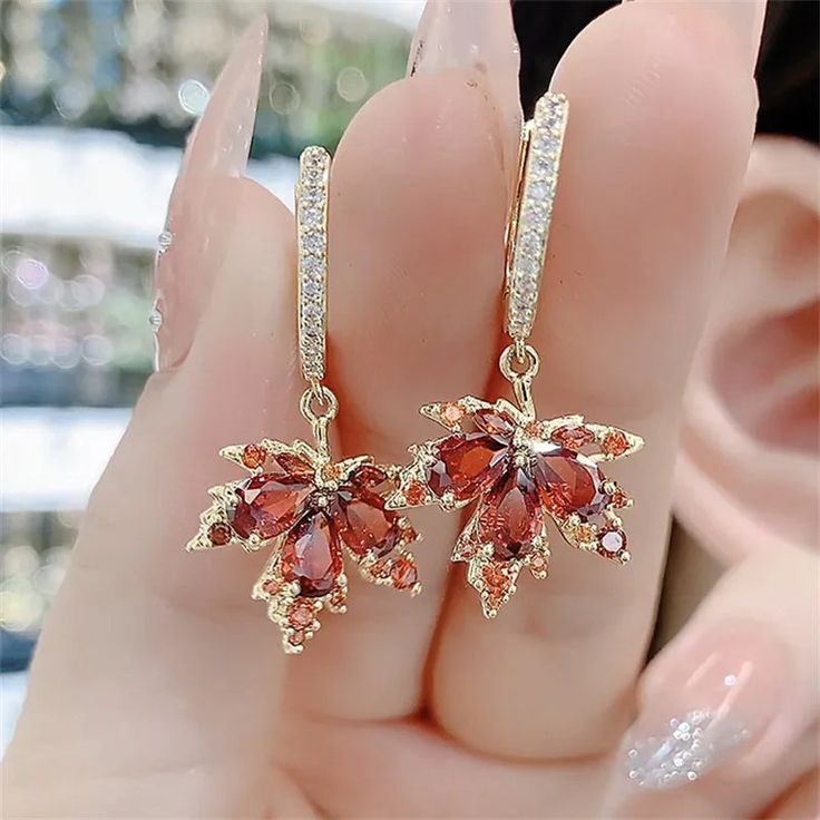 https://www.aliexpress.us/item/1005005304869044.html?spm=a2g0o.store_pc_home.slider_2005952522818.1&gatewayAdapt=glo2usa Red Maple Leaf, Wholesale Earrings, Red Maple, Stil Elegant, Bat Family, Maple Leafs, Crystal Stud Earrings, Affordable Jewelry, Leaf Pendant