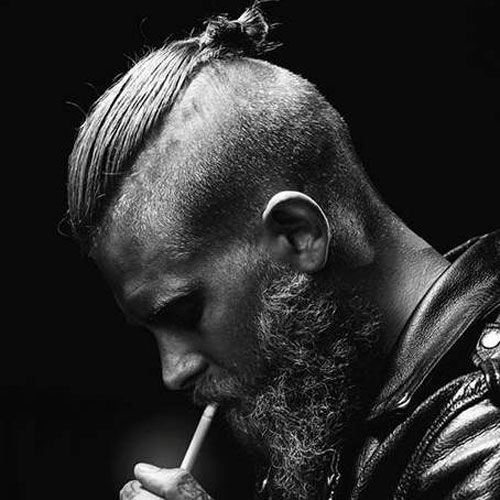 Man Ponytails Mens Ponytail Hairstyles, Top Knot Men, Man Bun Undercut, Undercut With Beard, Man Ponytail, Undercut Men, Beard Haircut, Short Hair Bun, Top Knot Hairstyles